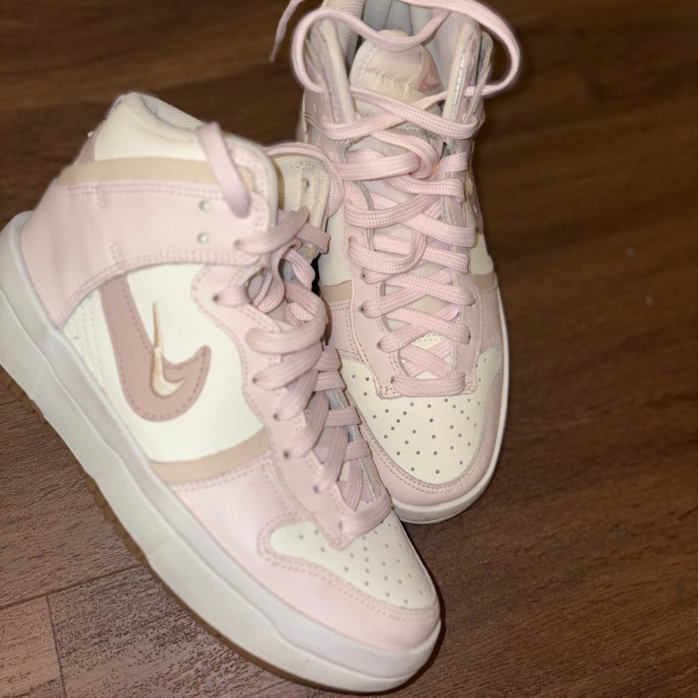 Soft pink Nike dunk high up
